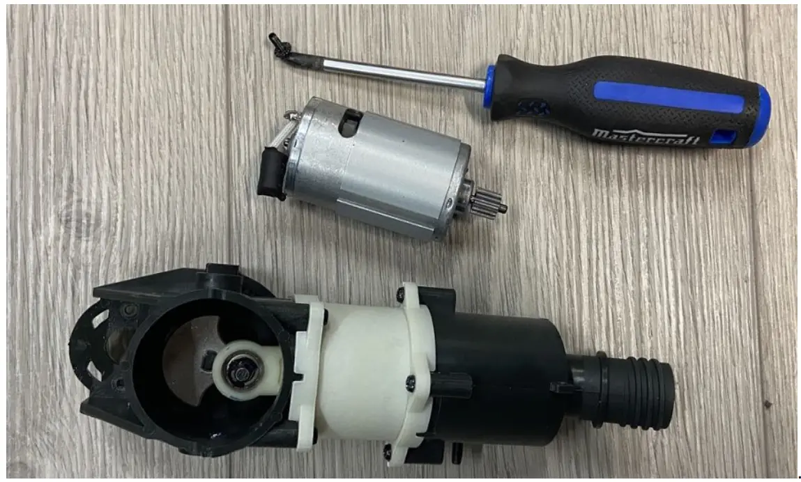 SEAMAX MARINE SUP20S PRO Intelligent 20PSI Electric Air Pump power cables