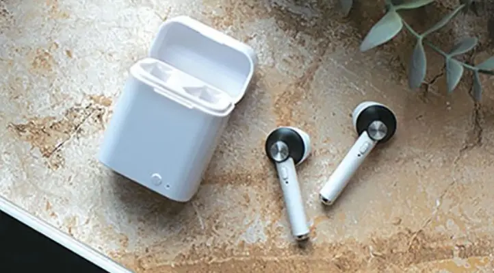 Livoo Tes250 Bluetooth Compatible Wireless Earphones User Manual