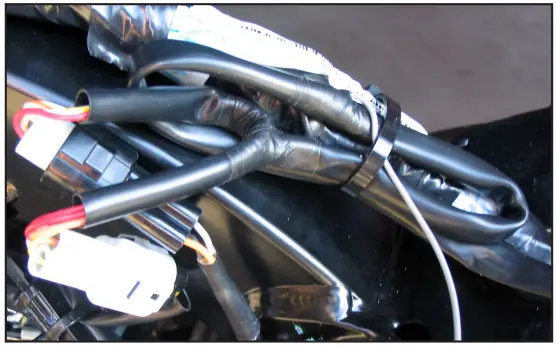 DYNOJET PC6-21012 Power Commander 6-fig8