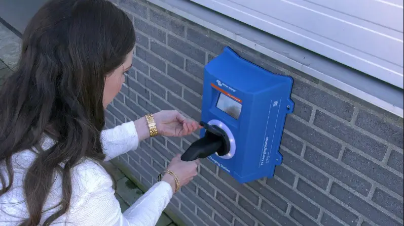 Victron Energy Ev Charging Station 22kw User Manual