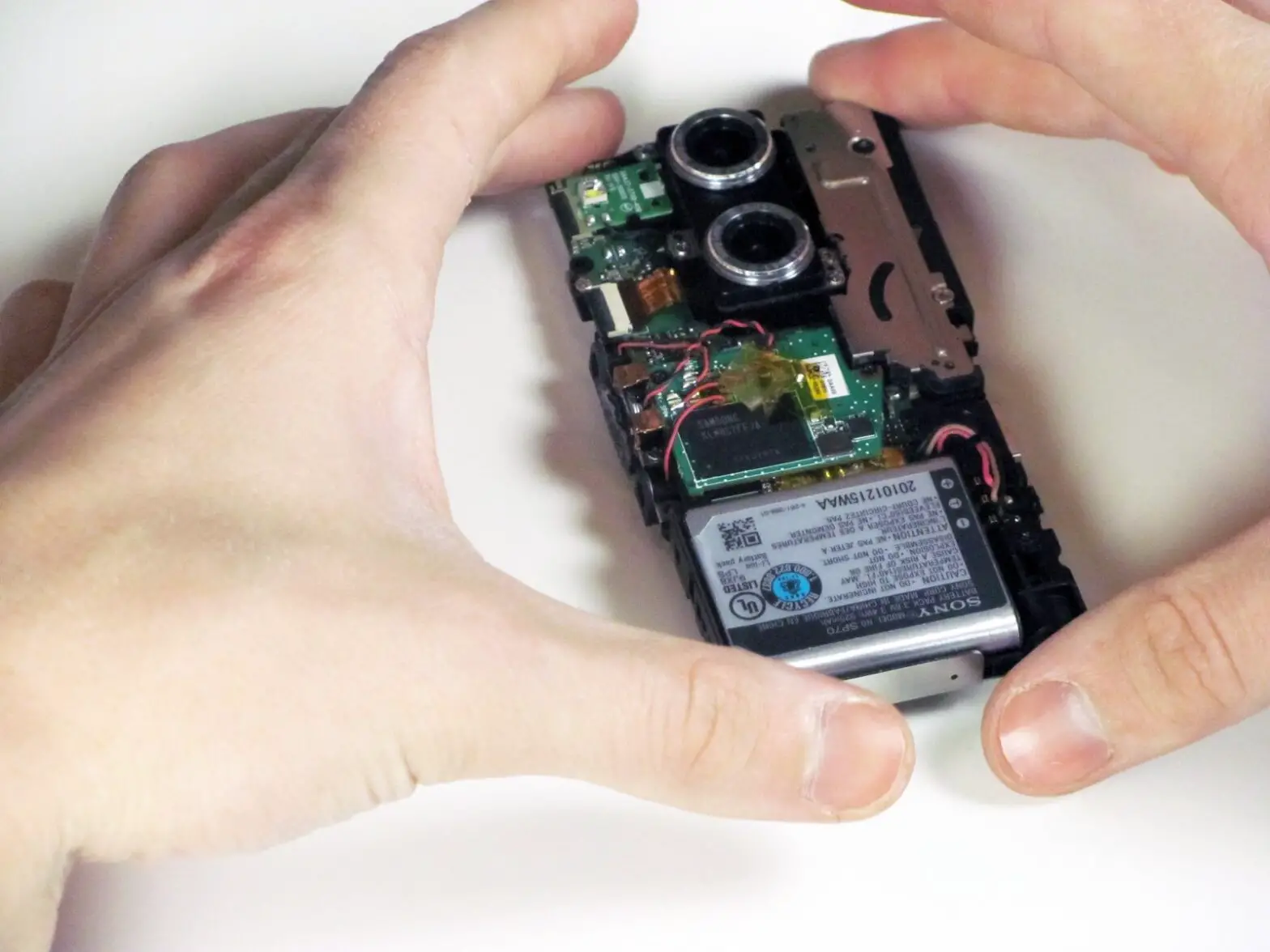 Ifixit 12987 Sony Bloggie 3d Player Battery Replacement Instruction Manual Ifixit 12987 Sony Bloggie 3d Player Battery Replacement Instruction Manual