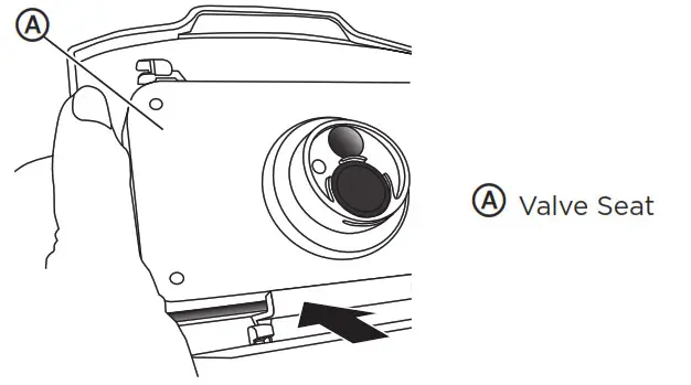 TOSHIBA TRCS01 Electric Rice Cooker- closed completely