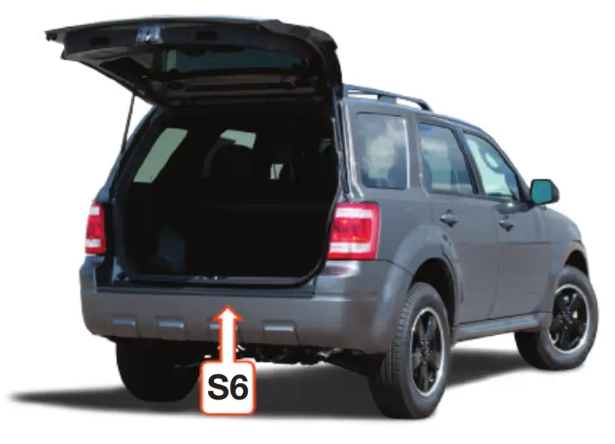 CURT 56326 Vehicle Side Custom RV Blade 7 Pin Trailer Wiring Harness-fig1