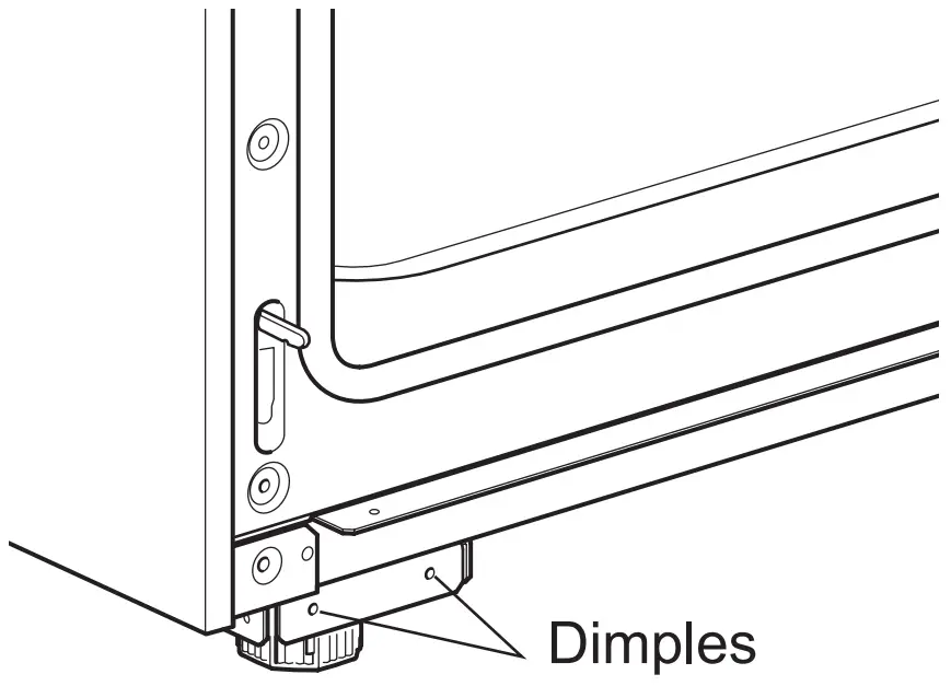 Installing the Leg Cover