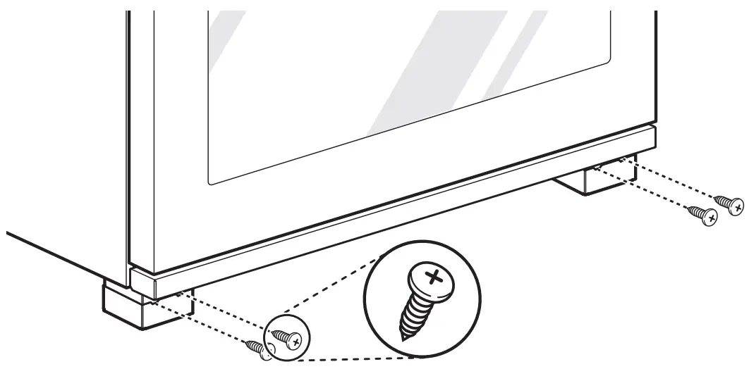 Installing the Leg Cover