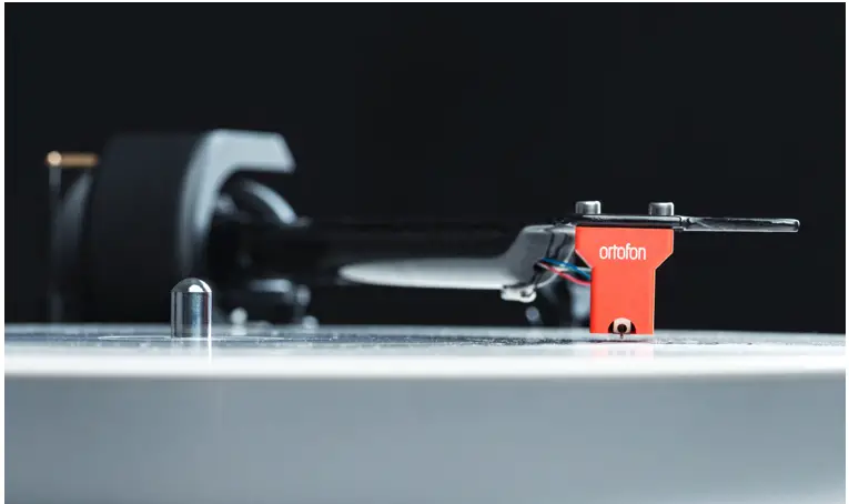 Pro Ject Audio System X2B Turntable - 24