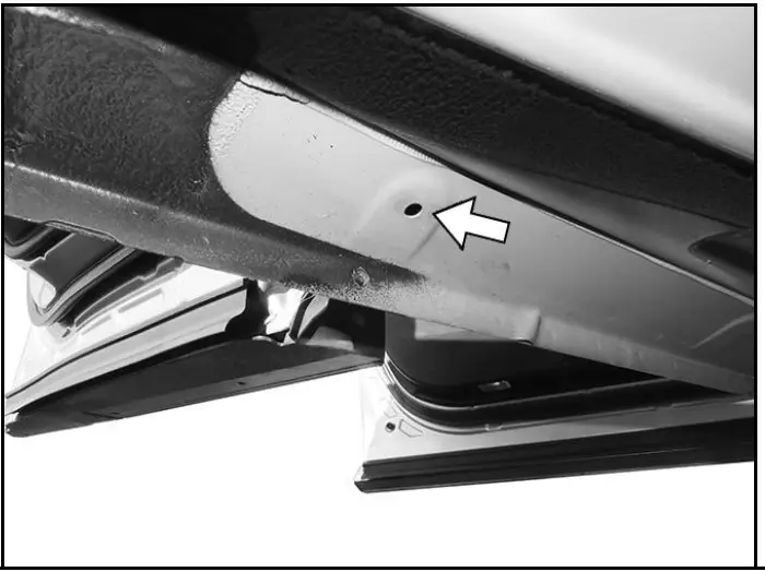 BODY-ARMOR-SU-4124 19-22-Forester-Revo-Step-Sliders-11