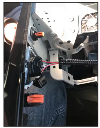 CRUX SWRTY-61P Interface for Select Toyota Models with JBL - INSTALLATION INSTRUCTIONS 4