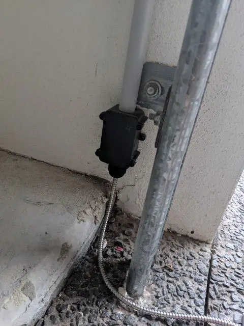 ADVANTAGE AIR RM2 Relay Module - on the ground