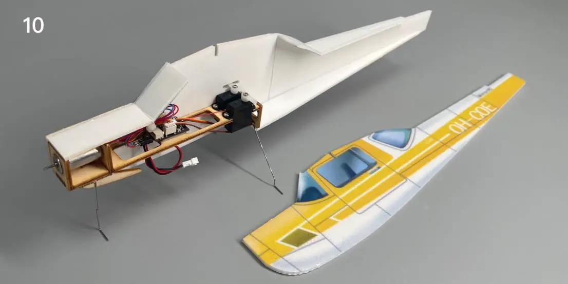 Minimum RC Cessna-152 Airplane - Overview 10