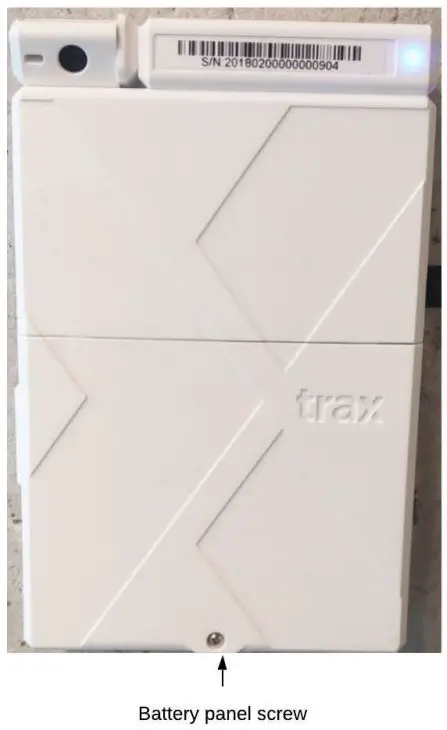 trax Shelf Camera V1.1 2018-01 User Manual - Unscrew the screw at the bottom end of the battery panel