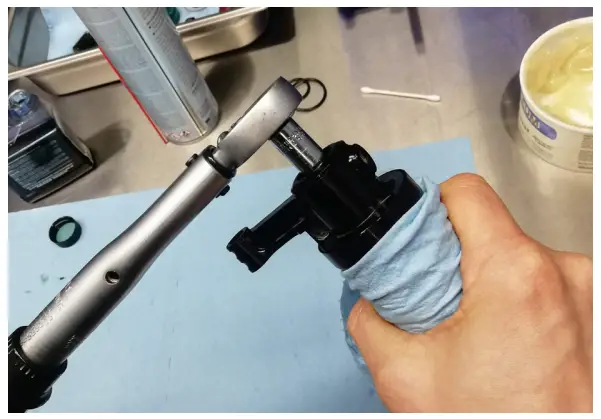 vorsprung FORK AIR Spring Upgrade Kit - rotate the end cap using