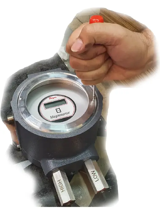 15263 COMHAS Series Pressure and Differential Pressure Switches 2