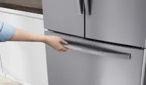 SAMSUNG 5021 Series Refrigerator - Image 7