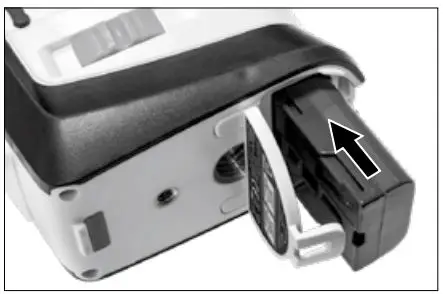 Laserliner 036 600 SuperPlane-Laser 3D Pro Line Laser Instruction Manual - To insert the lithium-ion rechargeable battery