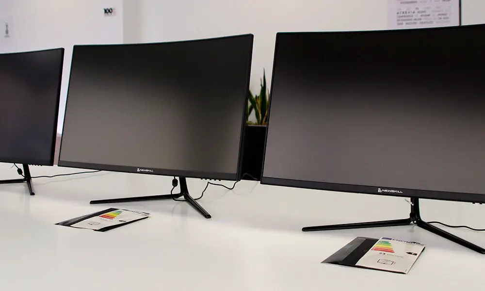 Newskill Icarus 27-inch Fhd Resolution User Manual