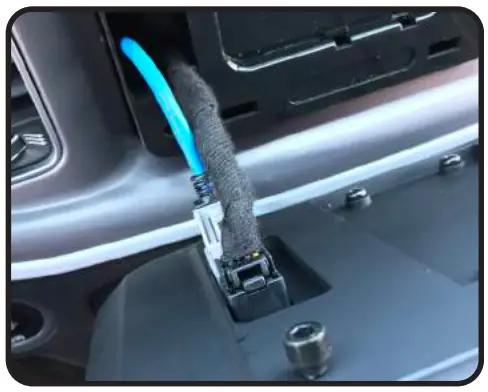 PAC SRK-CHR15H 2015-2021 Dodge Charger - Attaching The Display Screen3