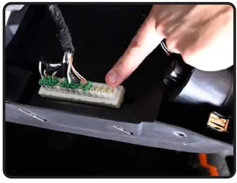 PAC SRK-CHR15H 2015-2021 Dodge Charger - Dodge Charger Disassembly3