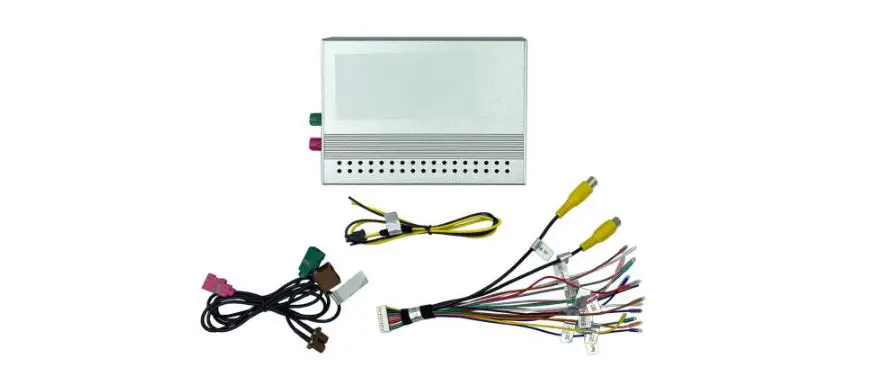 Aerpro APVMC22 Aftermarket Camera Adapter feacherd