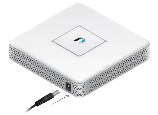 UBIQUITI Enterprise Gateway Router with Gigabit Ethernet Package ContetsConnecting Power