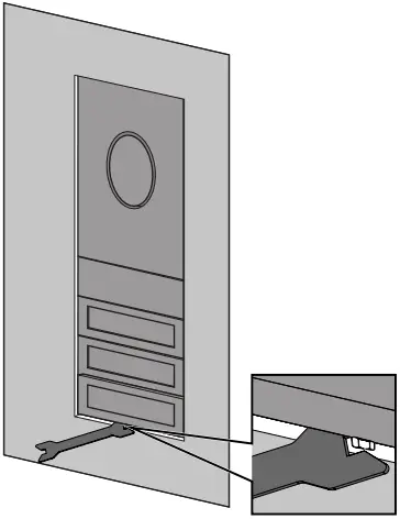 Using the locking key