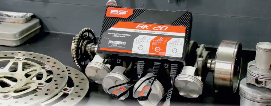 BS-BATTERY-BS-30Smart-Battery-Charger-and-Maintainer-fig-8