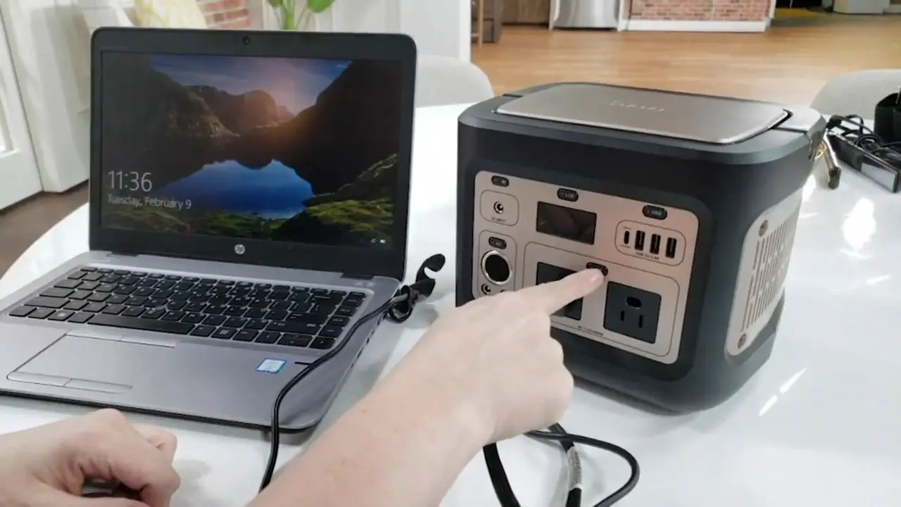 Halo Power Station Instruction Manual