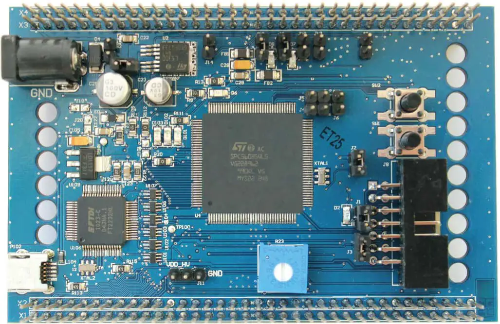 ST UM1672 SPC56B DIS Discovery Board - SPC56B DIS discovery board with SPC560B54L5 1