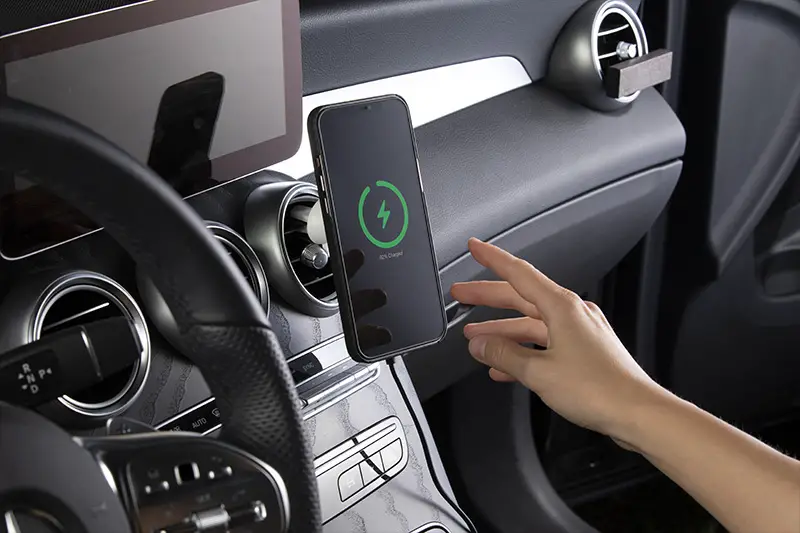 Epico Magnetic Wireless Car Charger User Manual