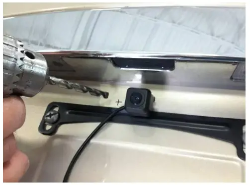 Brandmotion CMOS Camera with Optional Parking Gridlines - Fig2