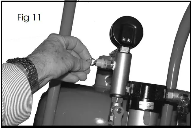 Clarke CPSB100B Pressurised Sandblaster - figure 11