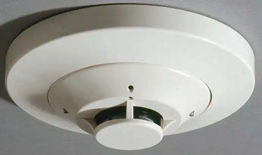 NOTIFIER 100 Series Low Profile Plug In Smoke Detector - Cover