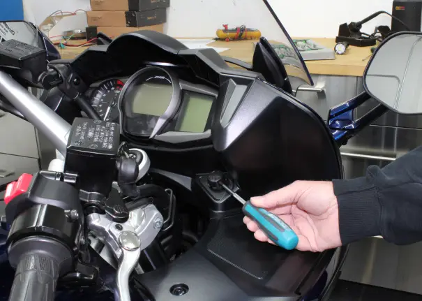 clearwater-LIGHTS-R1250GSAW-Sevina-LED-Light Kit-07