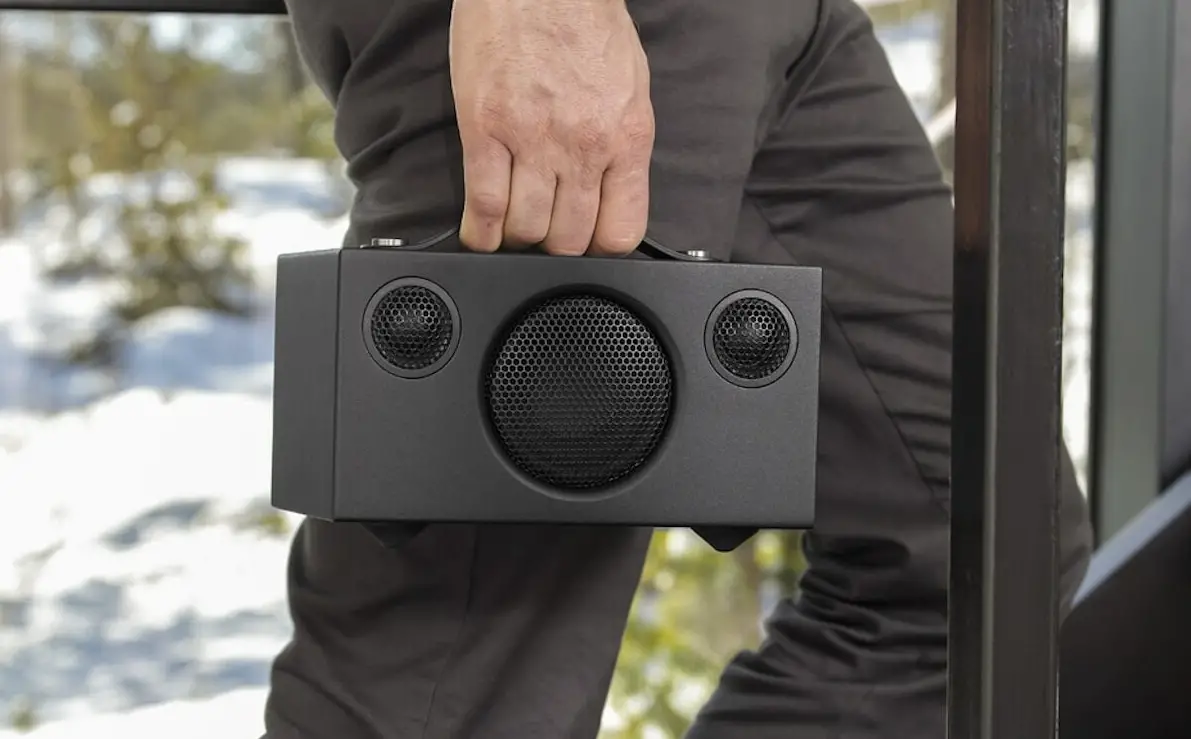 Audio Pro A15 Multi Connected Wireless Loudspeaker User Manual Audio Pro A15 Multi Connected Wireless Loudspeaker User Manual