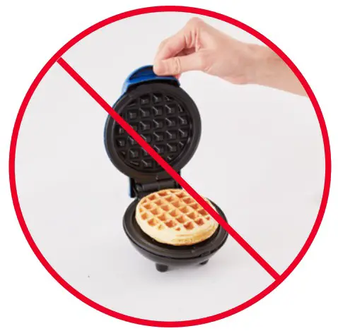 DASH D DMWD001 Dreidel Mini Waffle Maker - using your Mini Waffle Maker 2