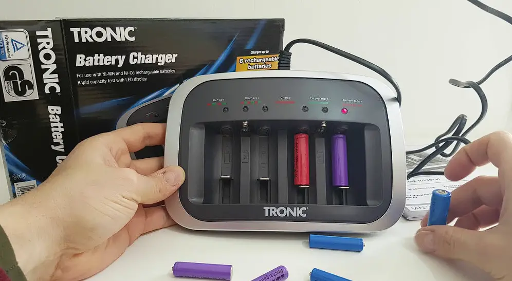 Tronic Tpa 65 A1 Usb Charging Station Instruction Manual