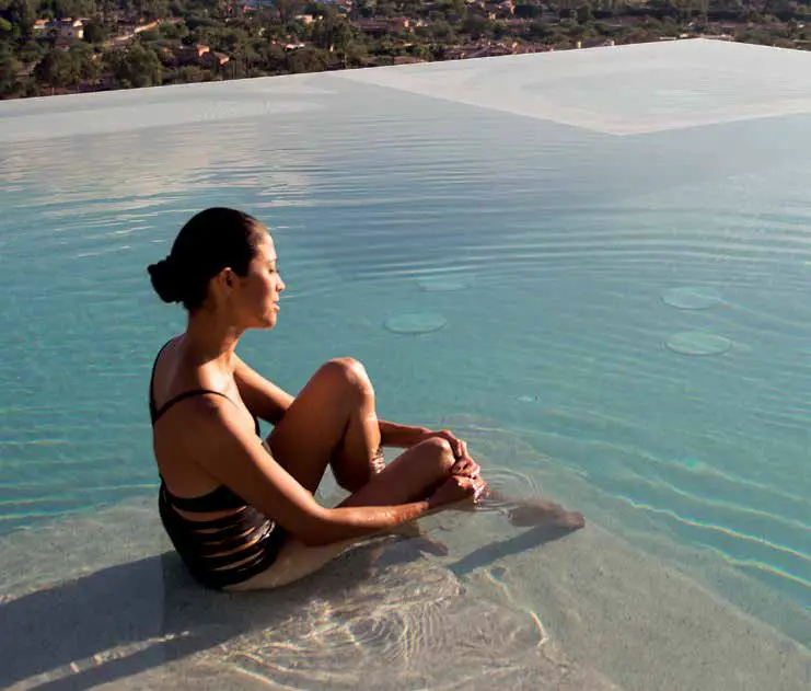 PENTAIR-Intellichlor-Salt-Chlorine-Generator-01