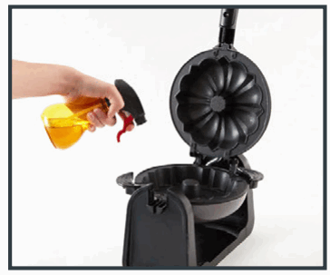 Alex K51473 Bundt Cake Maker - After1