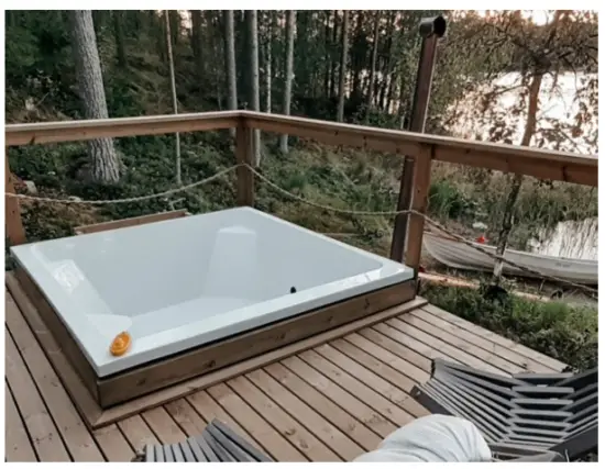 REXENER Polar - HOT TUB