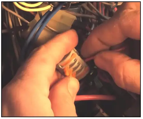 GOWESTY AUX-700 Auxiliary Battery Kit - Figure 8