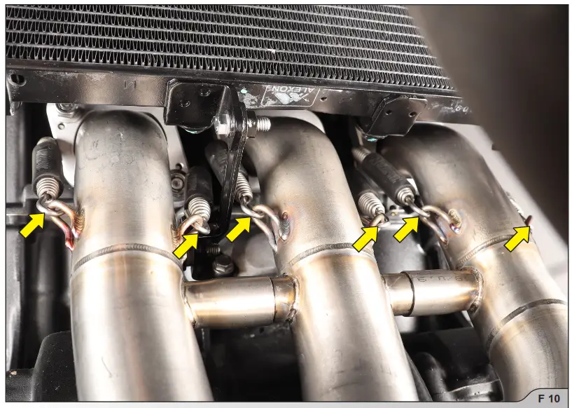 Akrapovi Triumph Trident 660 Racing Line Motorcycle Exhaust - FIG10