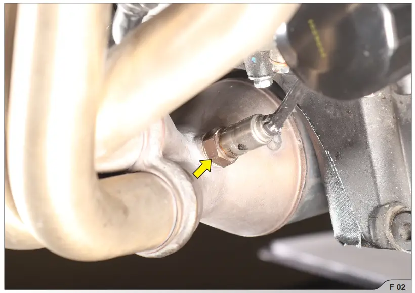 Akrapovi Triumph Trident 660 Racing Line Motorcycle Exhaust - FIG2