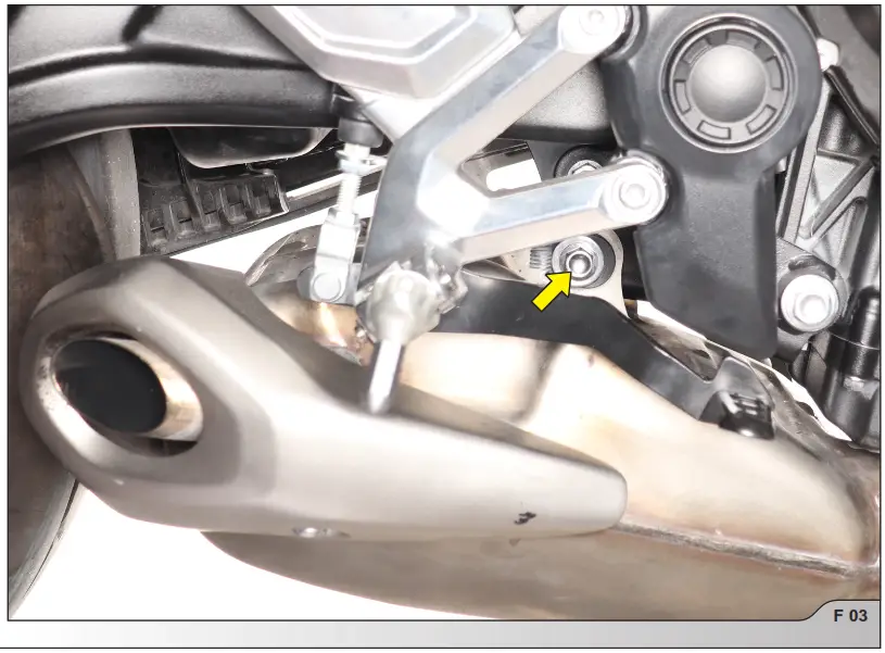 Akrapovi Triumph Trident 660 Racing Line Motorcycle Exhaust - FIG3