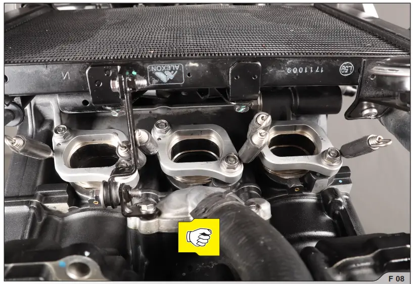 Akrapovi Triumph Trident 660 Racing Line Motorcycle Exhaust - FIG8