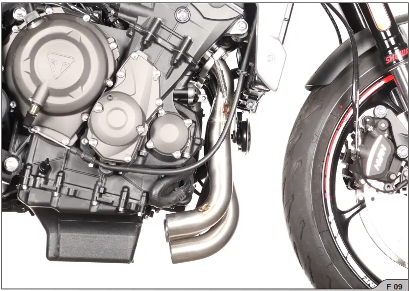 Akrapovi Triumph Trident 660 Racing Line Motorcycle Exhaust - FIG9