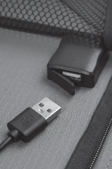 OUTDOOR-TECH-Mountaineer-6.5w-Solar-Panel-Backpack-fig-3