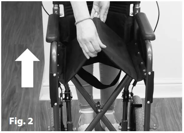 aidapt SGLY00100818A Deluxe Self Propelled Steel Transit Chair - fig 2