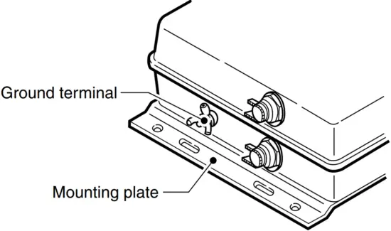 iCOM AT130 HF Automatic Antenna Tuner - FIG 1