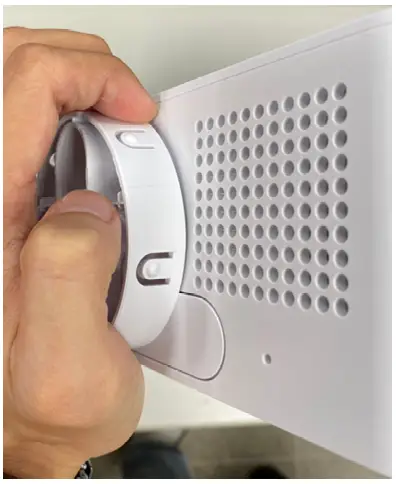 Wistron LVSKIHP 5G Internet Gateway Outdoor Mounting Kit - Grab the front end of the collar and pull it off the Gateway.