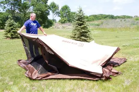 CLAM 12875 5 Sided Quick Set Venture Screen Tent (2)